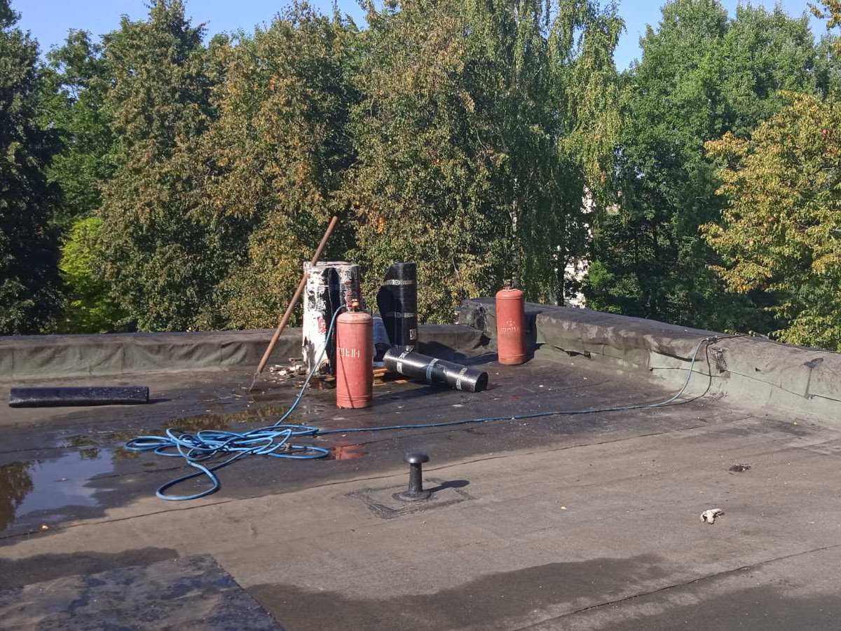 В Минске на здании ясли-сада разорвался газовый баллон: двое мужчин пострадали